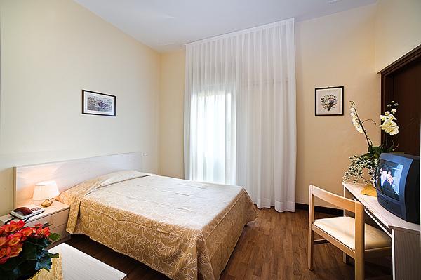 Hotel B&B Risorta Abano Terme Luaran gambar